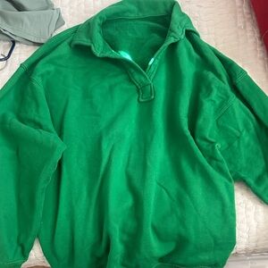 Daily drills Kelly green collard crew